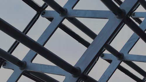 exposed.frame.structure