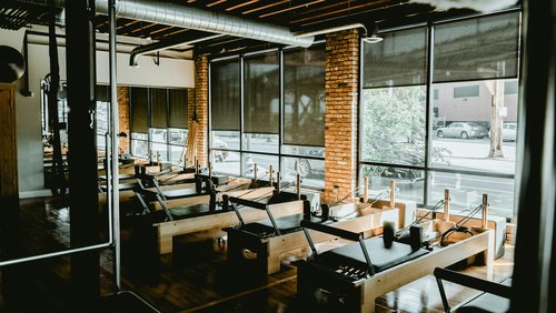 pexels-karlsolano-11036670