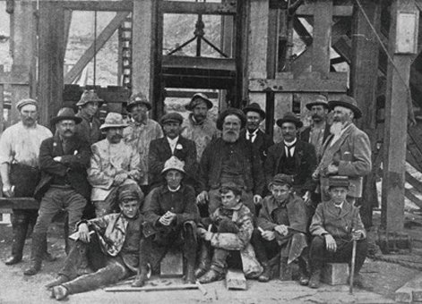 Thames School Mines 2